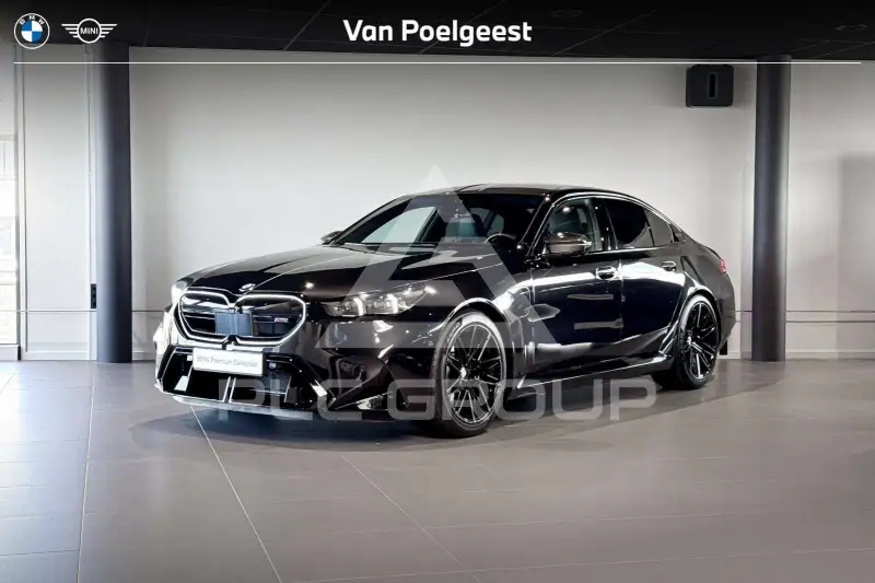 2025 BMW M5