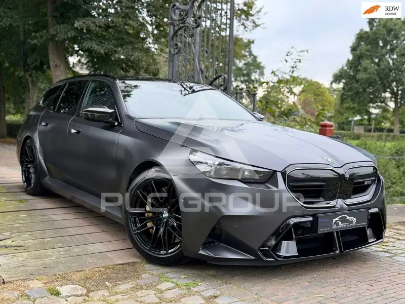 2025 BMW M5