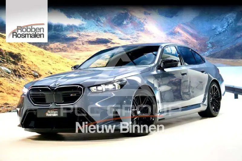 2025 BMW M5