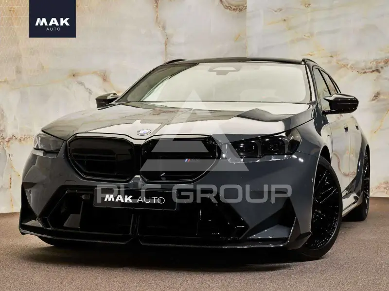 2025 BMW M5