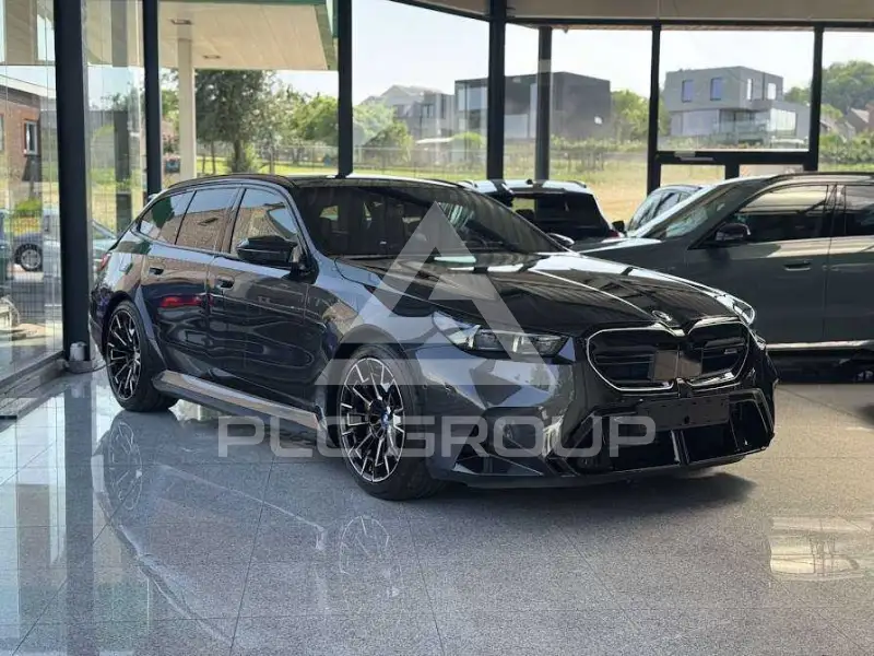2025 BMW M5