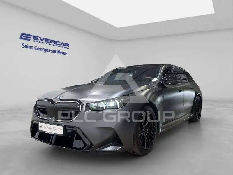 2025 BMW M5
