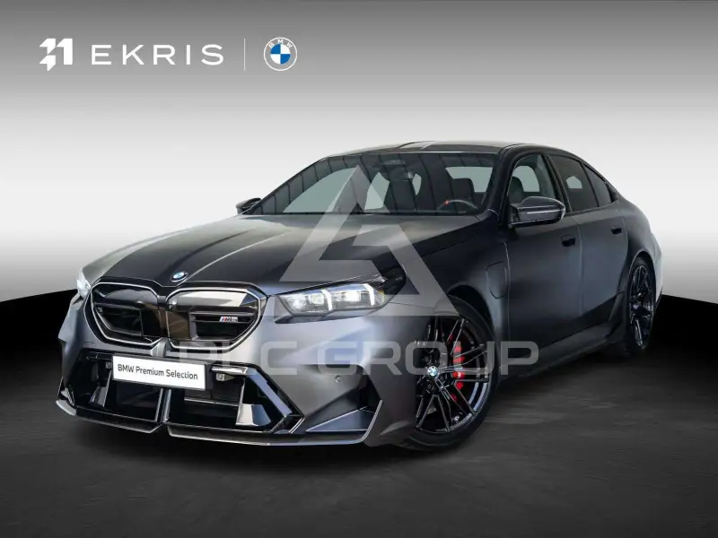 2025 BMW M5