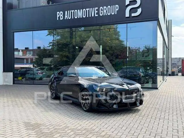 2025 BMW M5