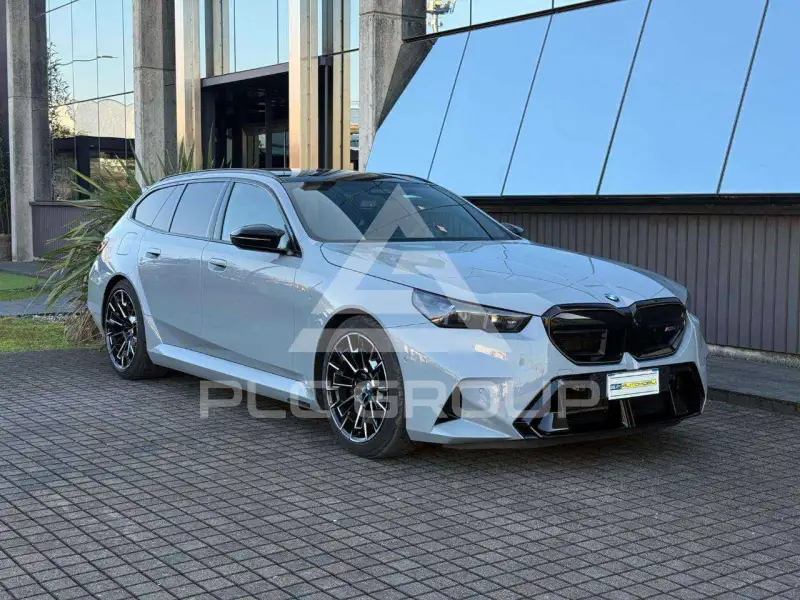 2025 BMW M5