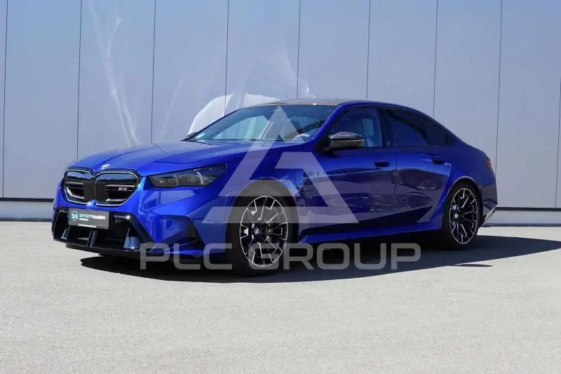 2025 BMW M5