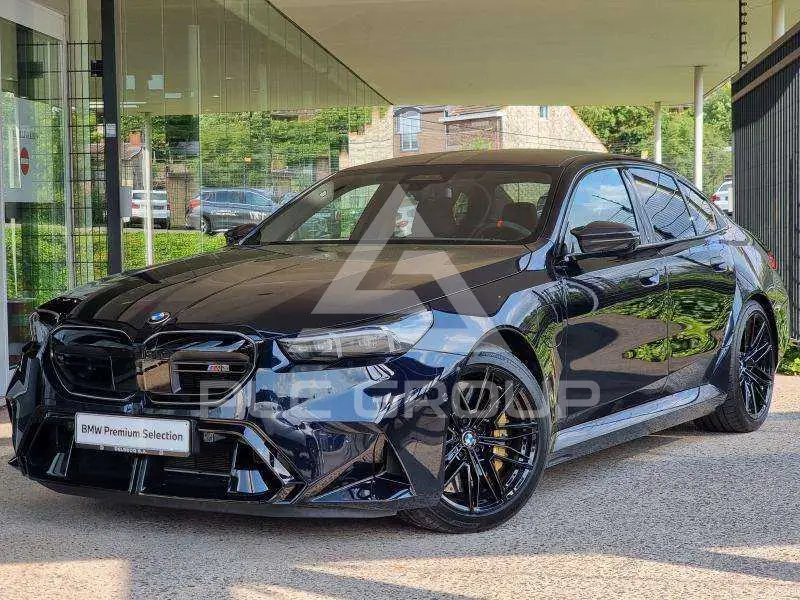 2025 BMW M5