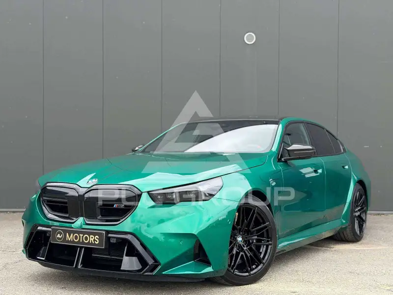 2025 BMW M5