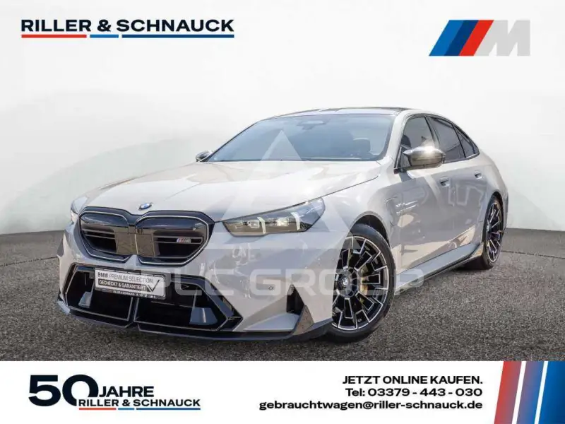 2025 BMW M5