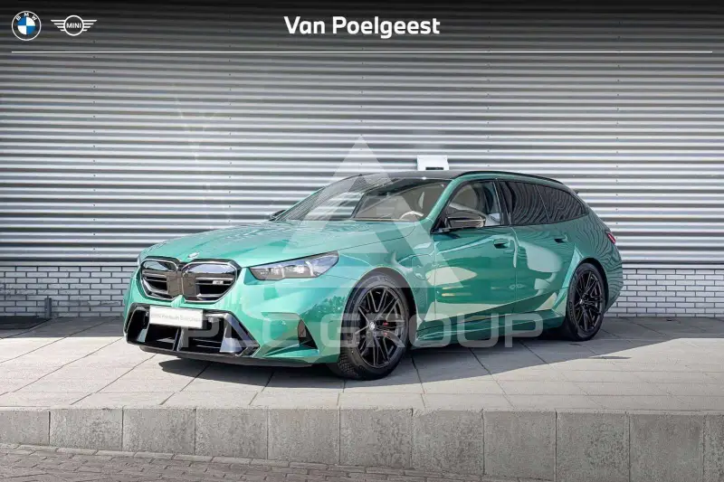 2025 BMW M5