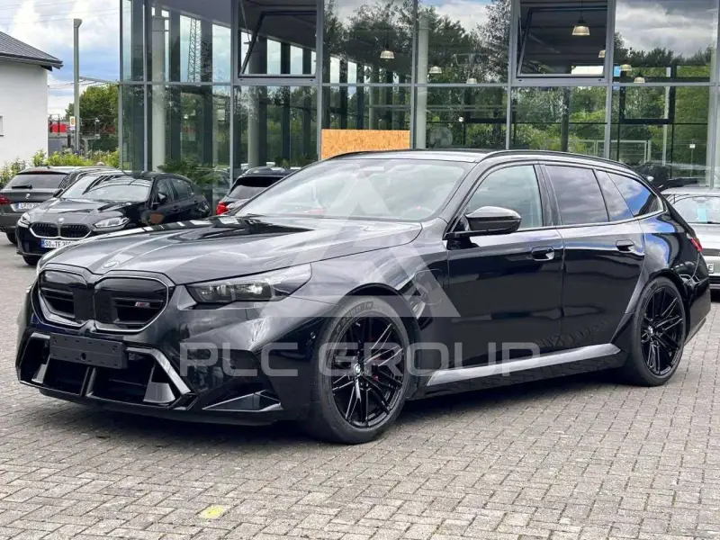 2025 BMW M5