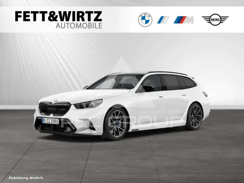 2025 BMW M5