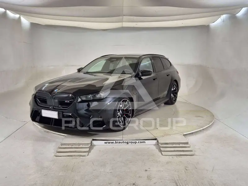 2025 BMW M5