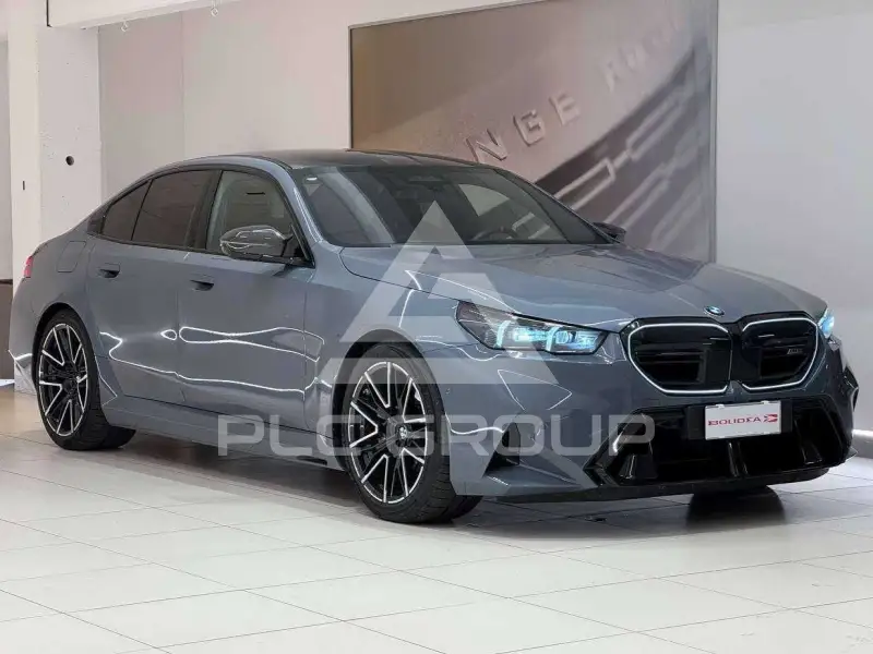 2025 BMW M5