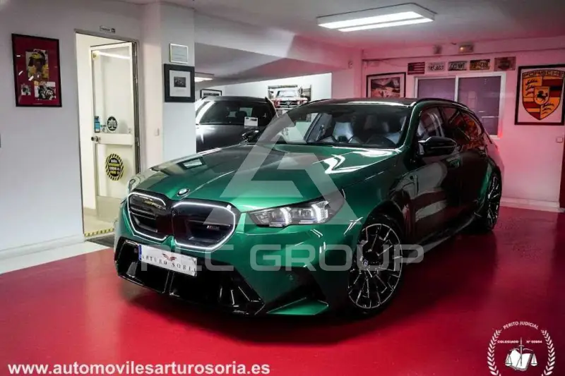 2025 BMW M5