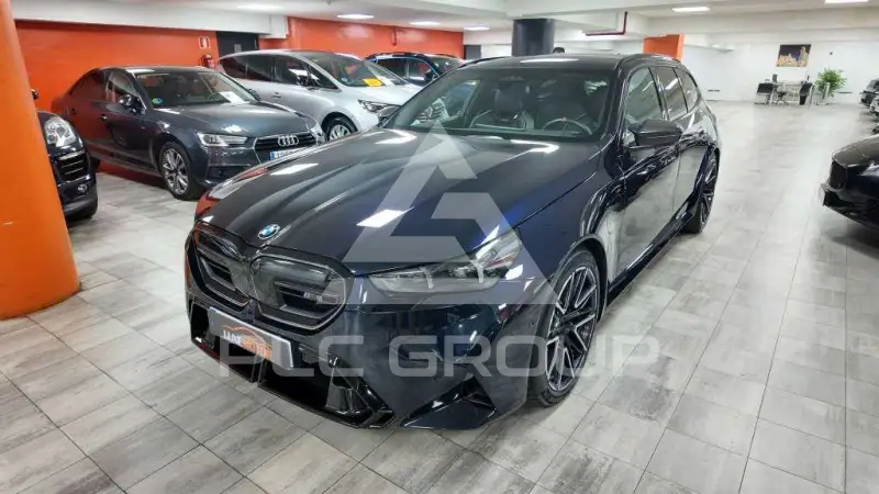 2025 BMW M5