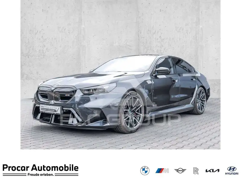 2025 BMW M5