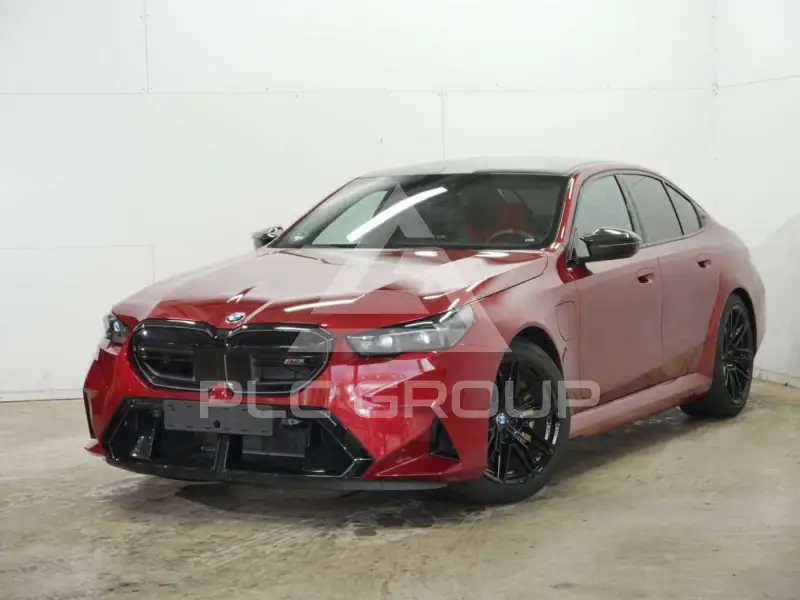 2025 BMW M5
