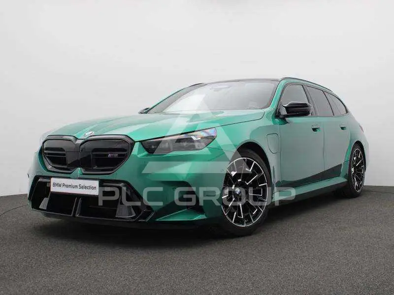 2025 BMW M5