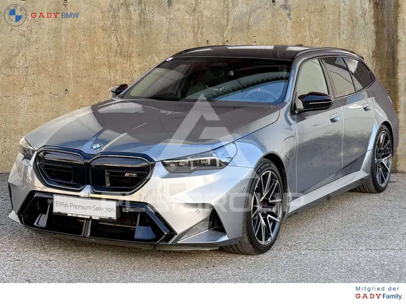 2025 BMW M5
