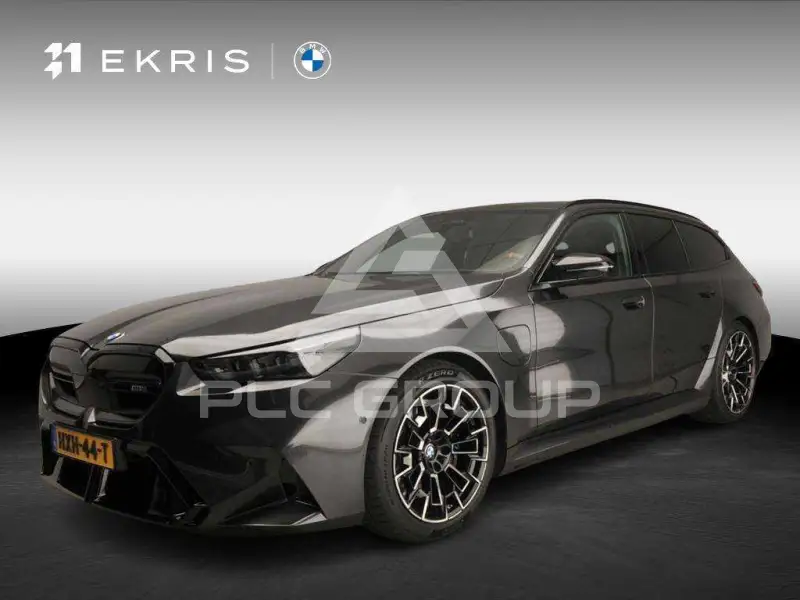 2025 BMW M5