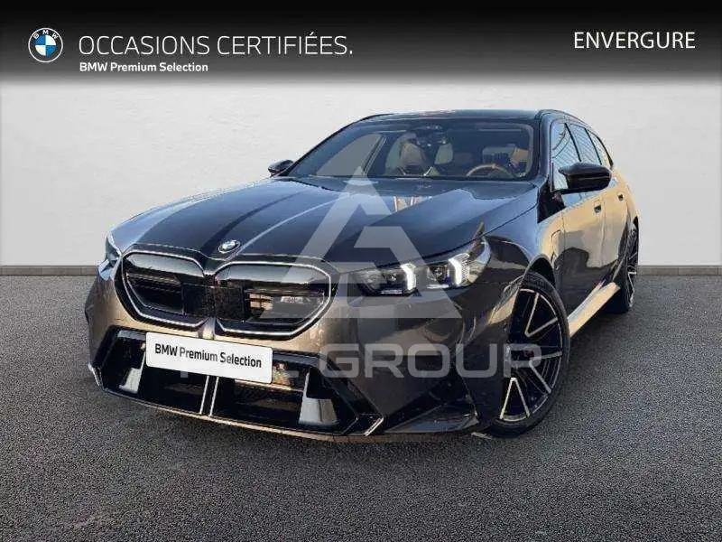 2025 BMW M5