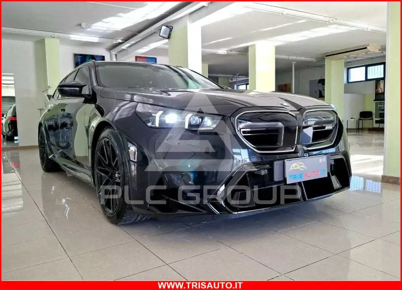 2025 BMW M5