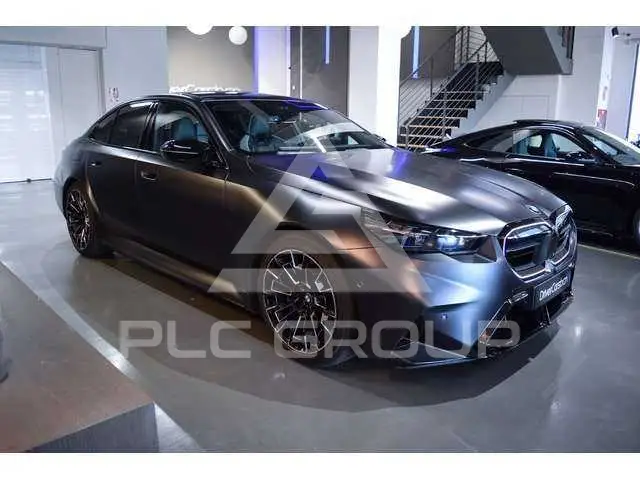 2025 BMW M5
