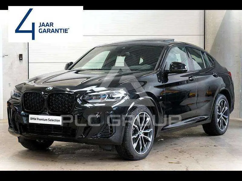 2025 BMW X4