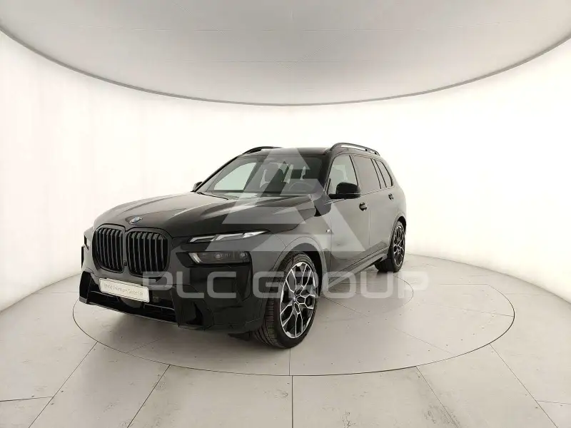 2025 BMW X7