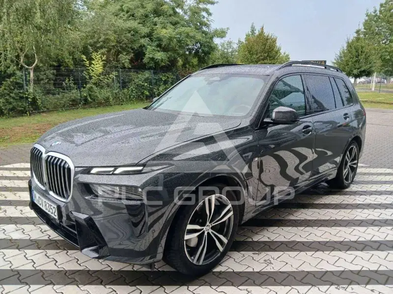 2025 BMW X7