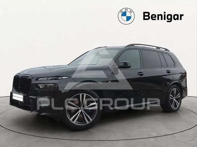2025 BMW X7