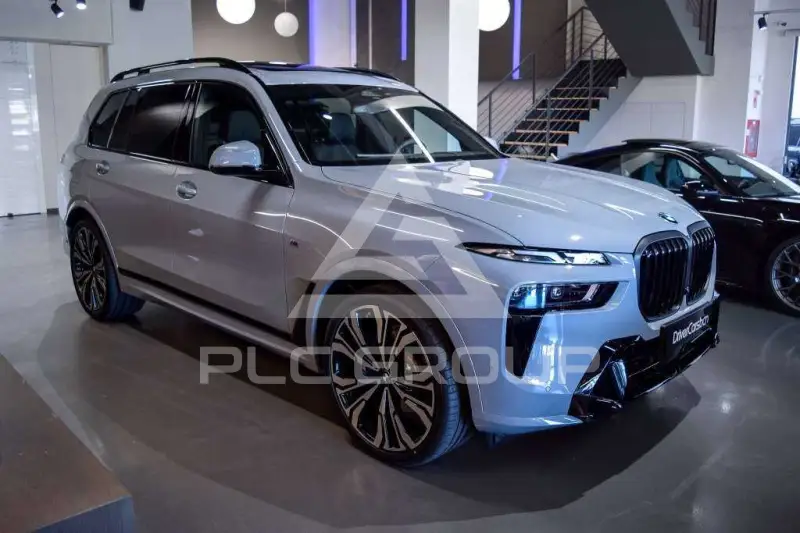 2025 BMW X7