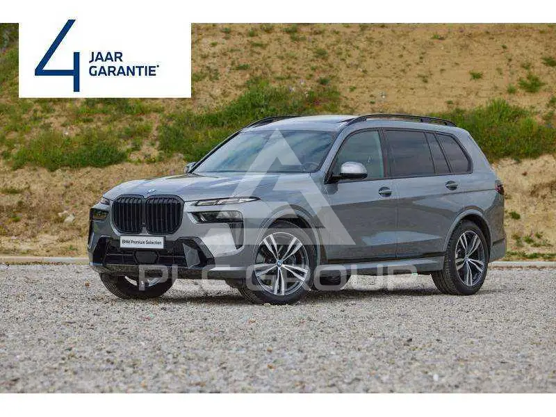 2025 BMW X7