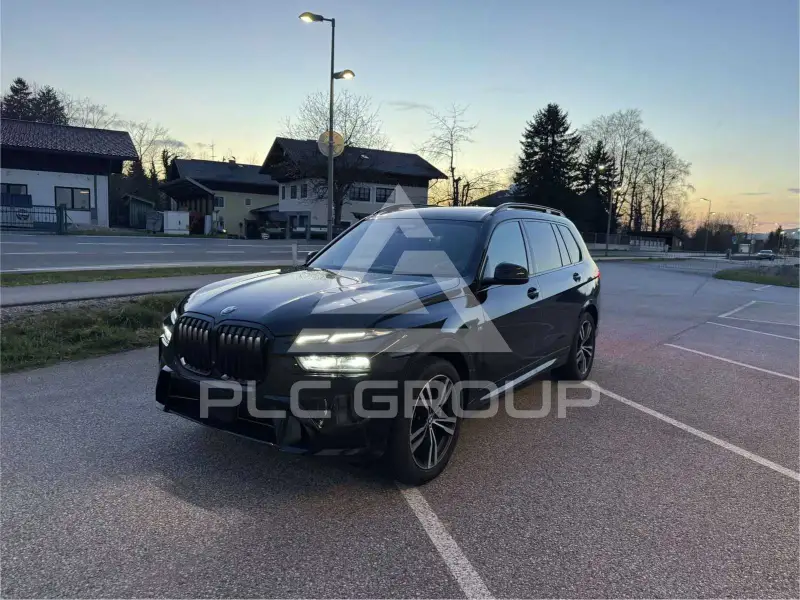 2025 BMW X7