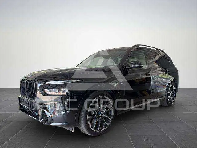 2025 BMW X7