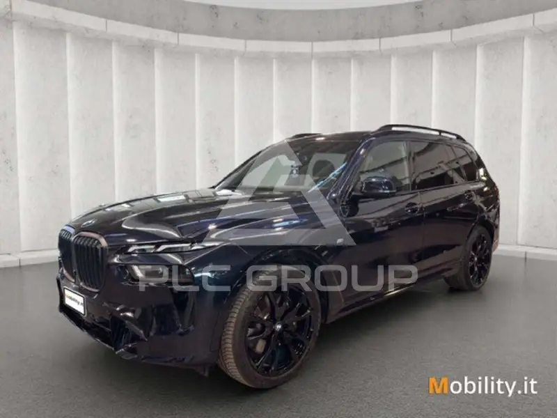 2025 BMW X7