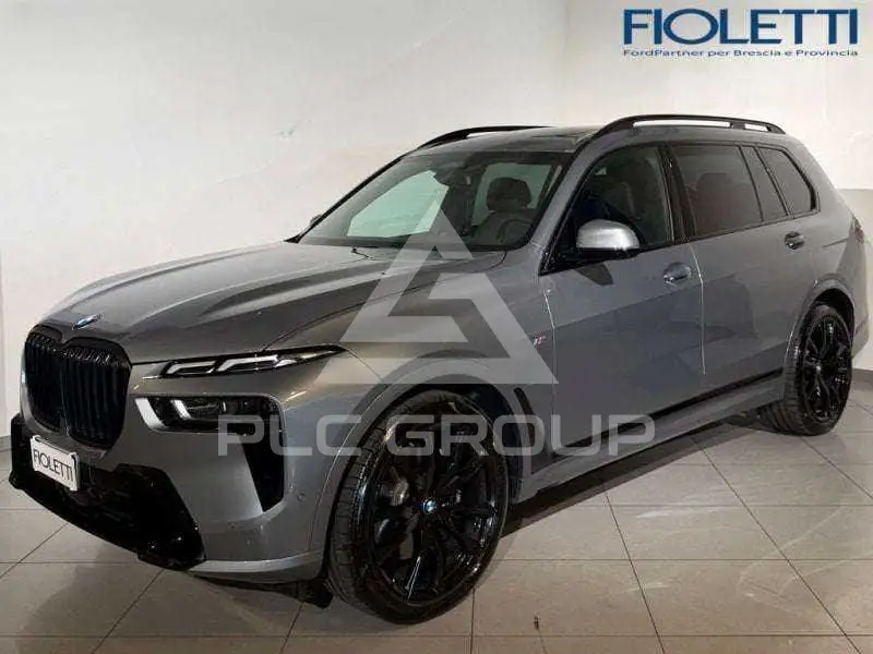 2025 BMW X7