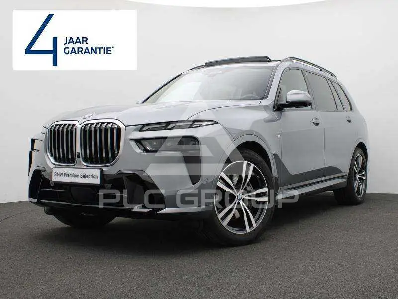 2025 BMW X7