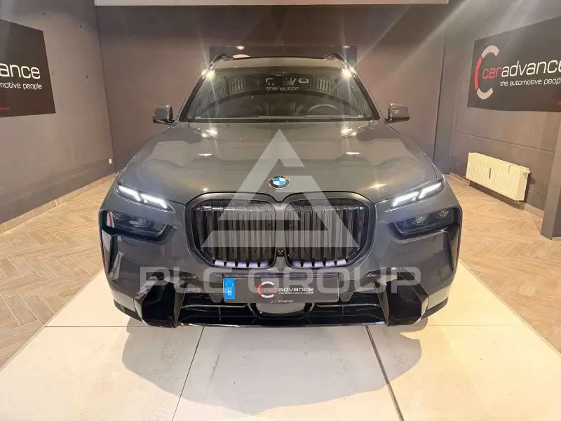 2025 BMW X7