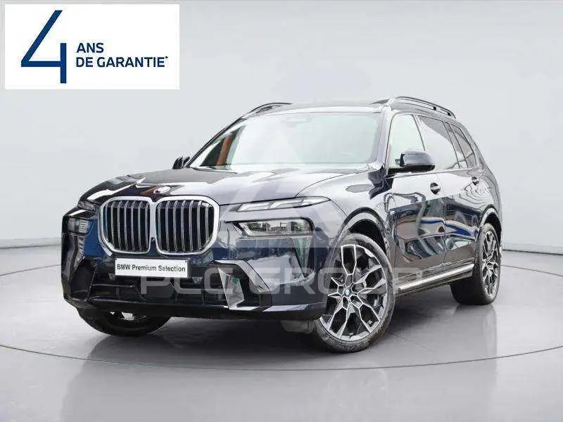 2025 BMW X7