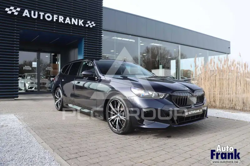 2025 BMW 520