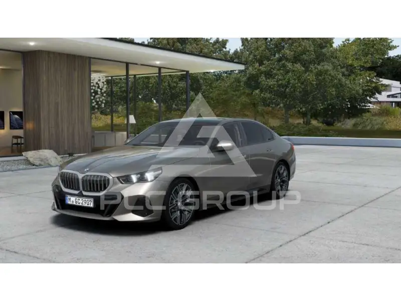 2025 BMW 520