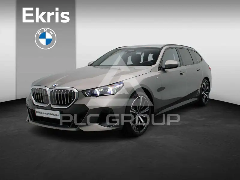 2025 BMW 520