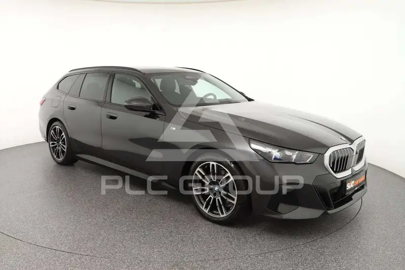 2025 BMW 520