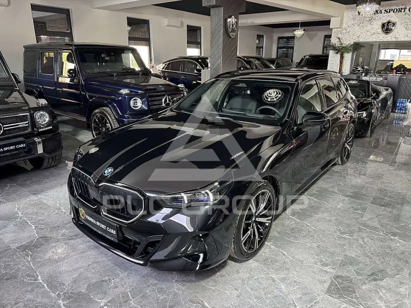 2025 BMW 520