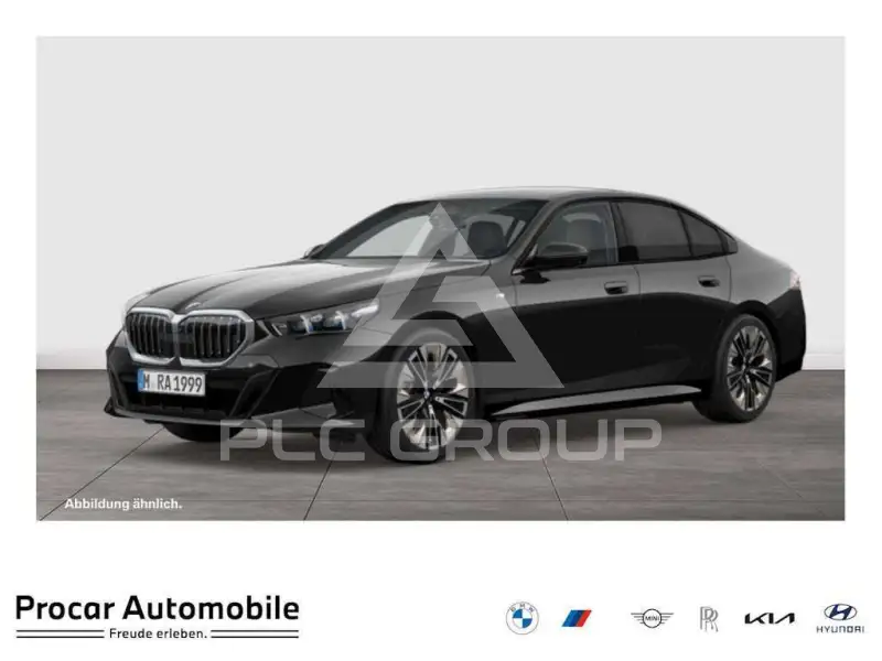 2025 BMW 520