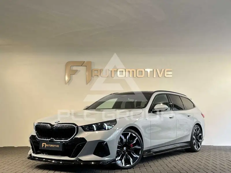 2025 BMW 520