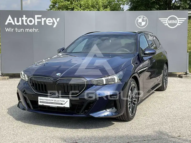2025 BMW 520
