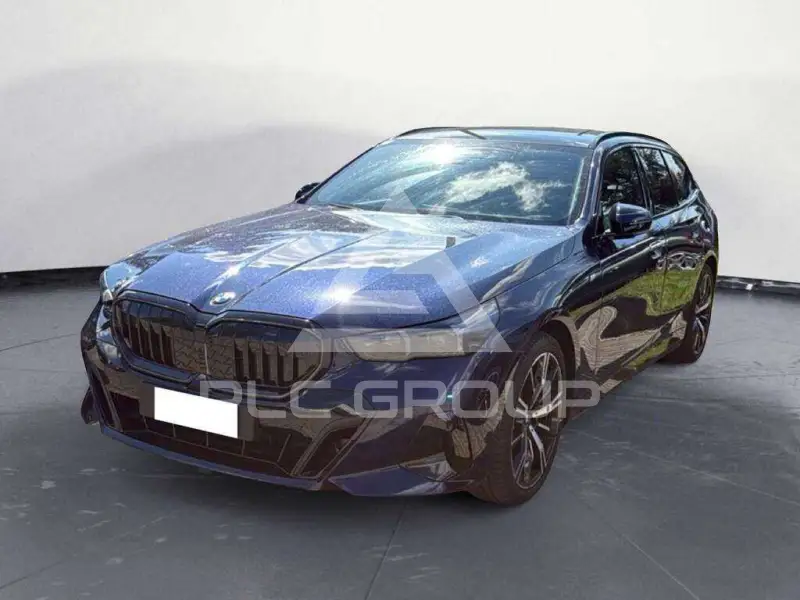 2025 BMW 520
